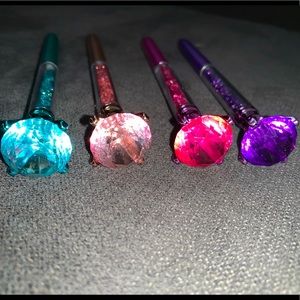 Diamonds shape pens, different colors